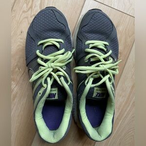 Nike Gray & Neon Green Lace-Up Running Sneakers